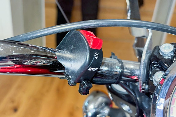 Indian Scout 1200 |Extraljus|Motorbågar|Sidoväskor|Sissy bar|Nyservad| 8 of 15
