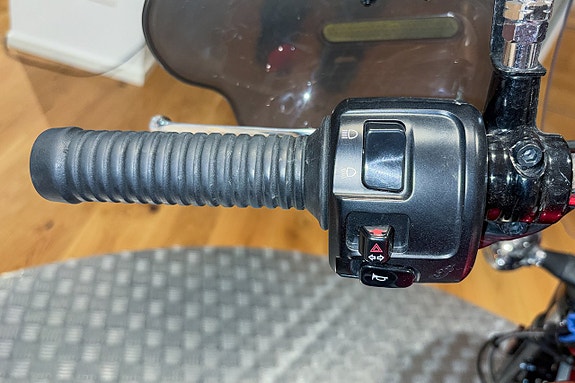 Indian Scout 1200 |Extraljus|Motorbågar|Sidoväskor|Sissy bar|Nyservad| 14 of 15