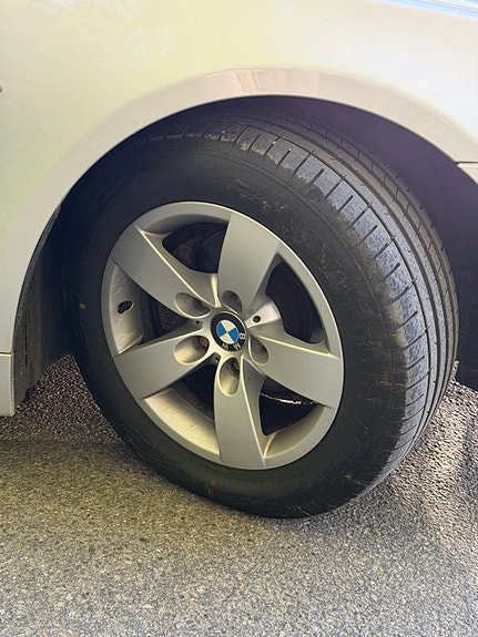 BMW 520i 16 of 16