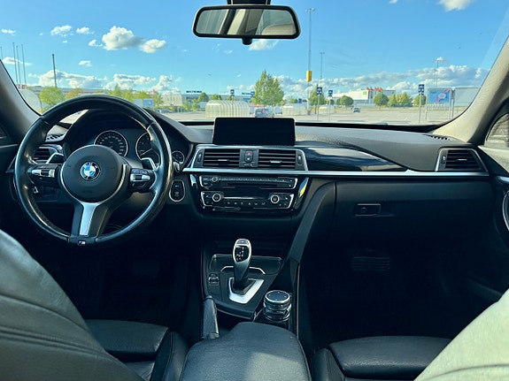 BMW 320d 4 of 15