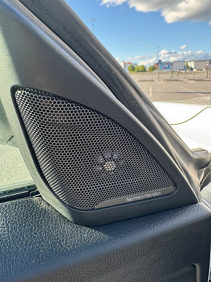 BMW 320d 9 of 15
