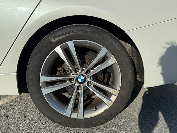 BMW 320d 14 of 15