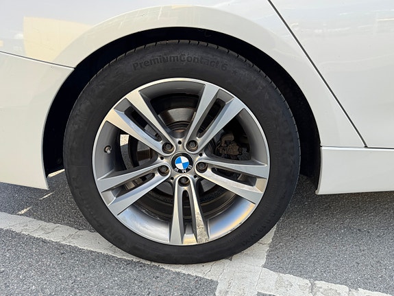 BMW 320d 10 of 15