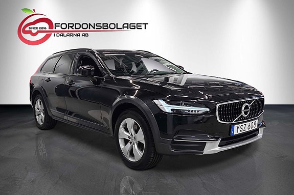 Volvo V90 Cross Country 3 of 5