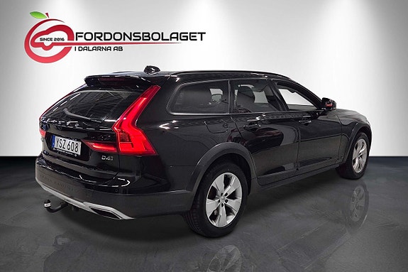 Volvo V90 Cross Country 4 of 5