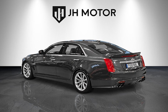 Cadillac CTS-V 3 of 5