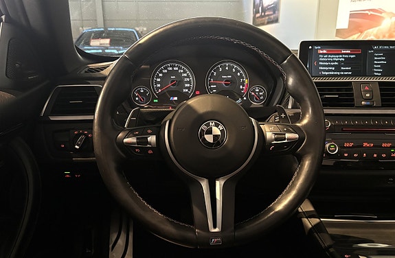 BMW M4 18 of 30