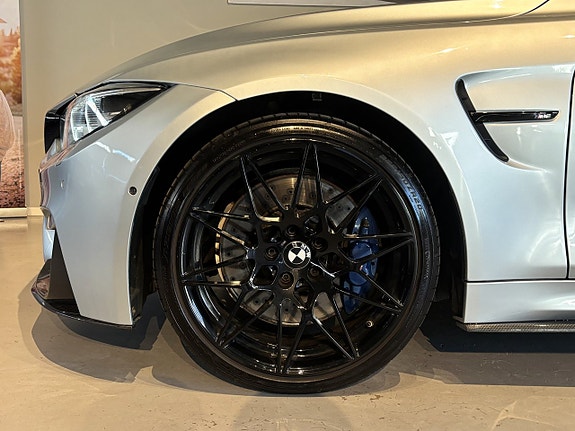 BMW M4 9 of 30