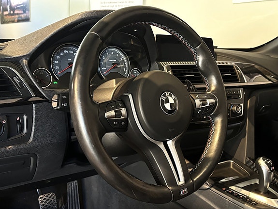 BMW M4 17 of 30