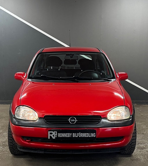 Opel Corsa 2 of 5