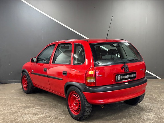 Opel Corsa 4 of 5