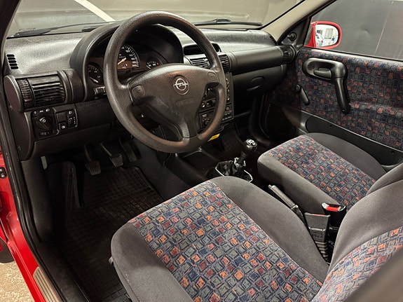 Opel Corsa 16 of 16