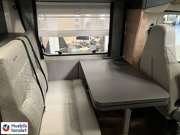 Knaus Live TI 650 MEG Black Selection 5 of 12