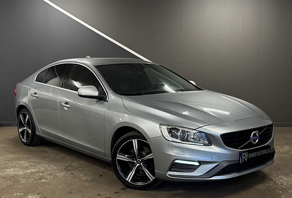 Volvo S60 3 of 5