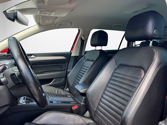 Volkswagen Passat 9 of 18