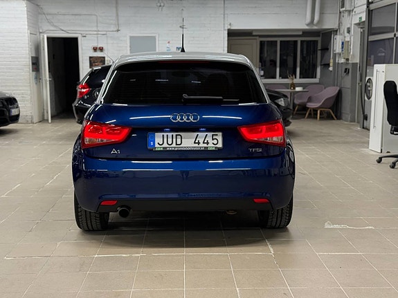 Audi A1 4 of 12