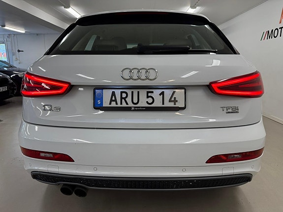 Audi Q3 12 of 27