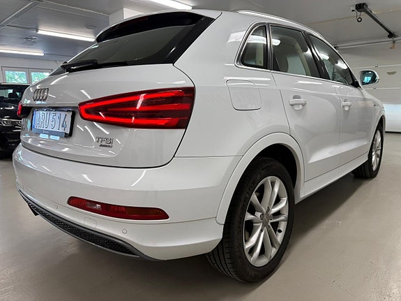 Audi Q3 14 of 27