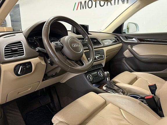 Audi Q3 8 of 27