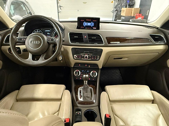Audi Q3 17 of 27