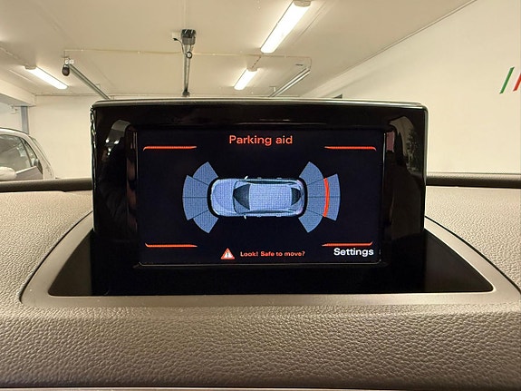 Audi Q3 22 of 27
