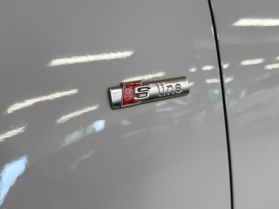 Audi Q3 25 of 27