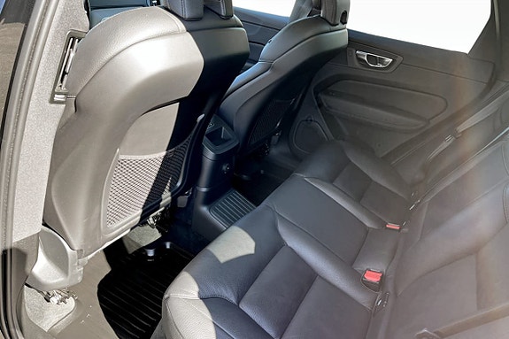 Volvo XC60 8 of 9