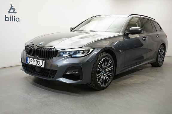 BMW 330e