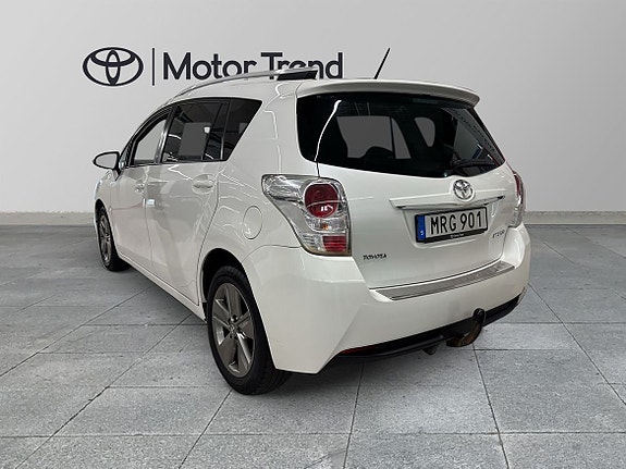 Toyota Verso 2 of 5