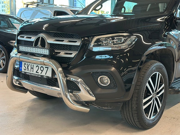 Mercedes-Benz X350 d 2 of 5