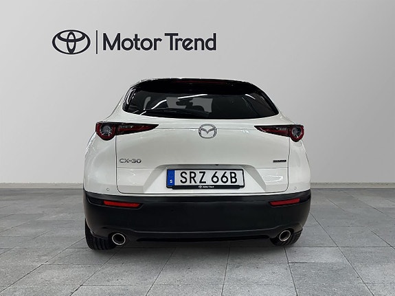 Mazda CX-30 4 of 11