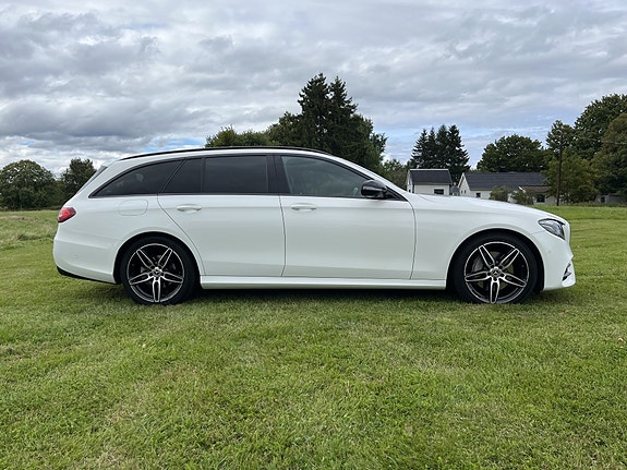 Mercedes-Benz E220 d 5 of 5
