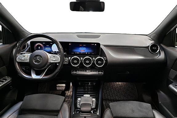 Mercedes-Benz GLA200 d 8 of 20