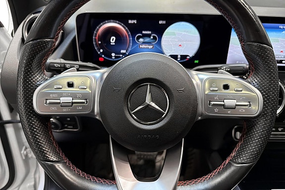 Mercedes-Benz GLA200 d 10 of 20