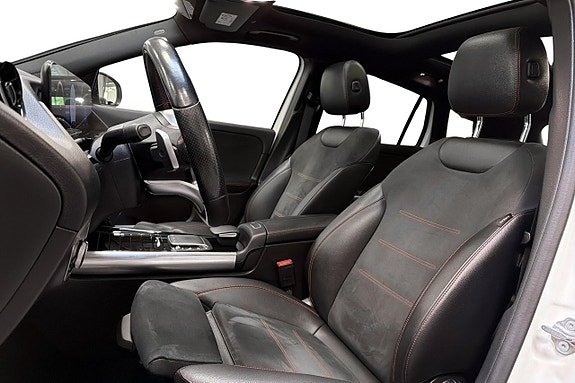 Mercedes-Benz GLA200 d 15 of 20