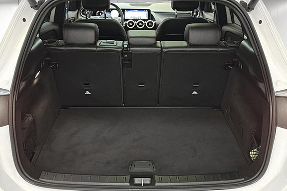 Mercedes-Benz GLA200 d 20 of 20