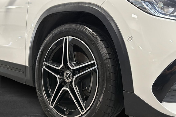 Mercedes-Benz GLA200 d 7 of 20