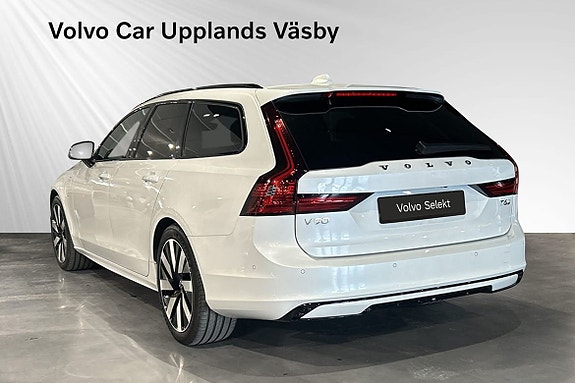 Volvo V90 4 of 5