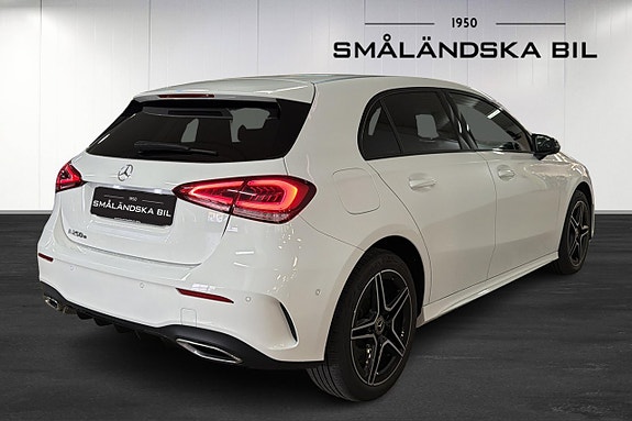 Mercedes-Benz A250 e 4 of 5