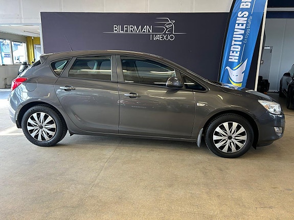 Opel Astra 3 of 5