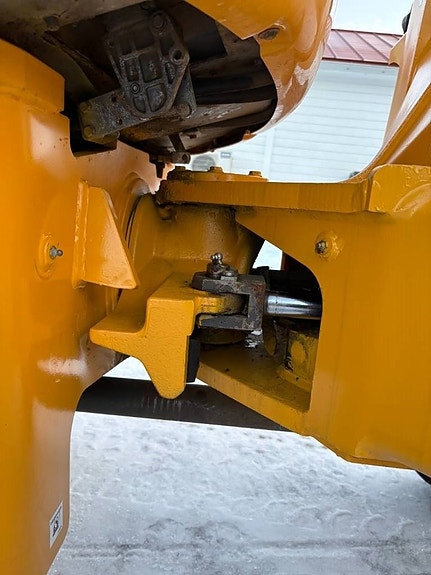 Volvo L 30 B Pro 3 of 8