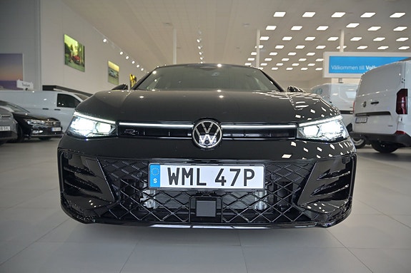 Volkswagen Passat 3 of 5