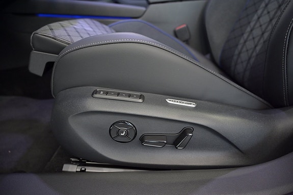 Volkswagen Passat 26 of 30