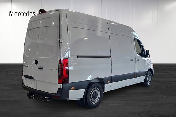 Mercedes-Benz Sprinter 317 4 of 11