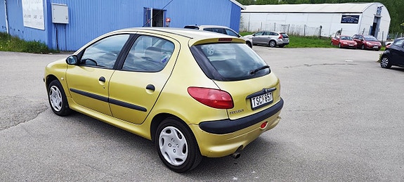 Peugeot 206 3 of 5