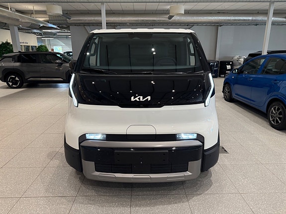 Kia PV5 13 of 13
