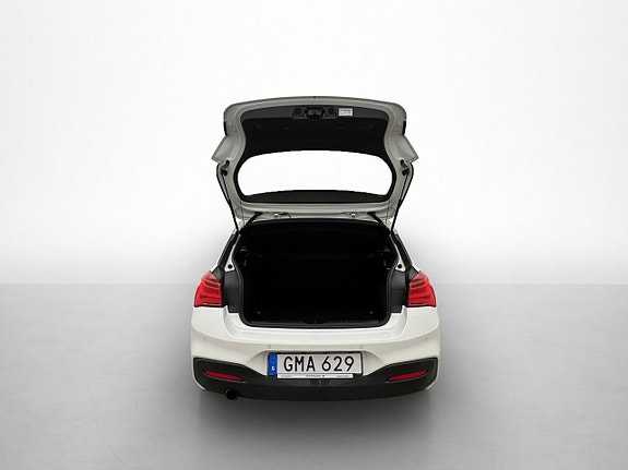 BMW 118d 27 of 30