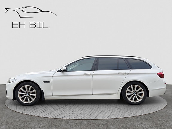BMW 520d 4 of 5