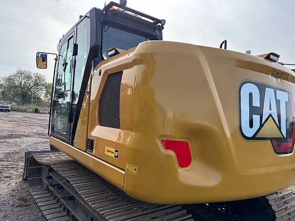 CAT 313 2 of 5