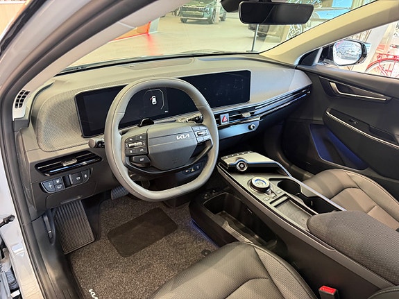 Kia EV6 9 of 15